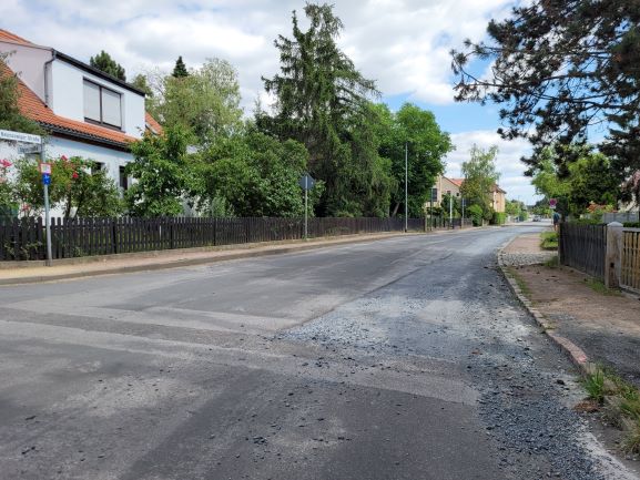 Neucoswiger Straße mit provisorisch hergestellter Fahrbahn