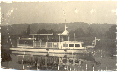 historisches Foto von der Elbfähre, Foto: Stadtarchiv