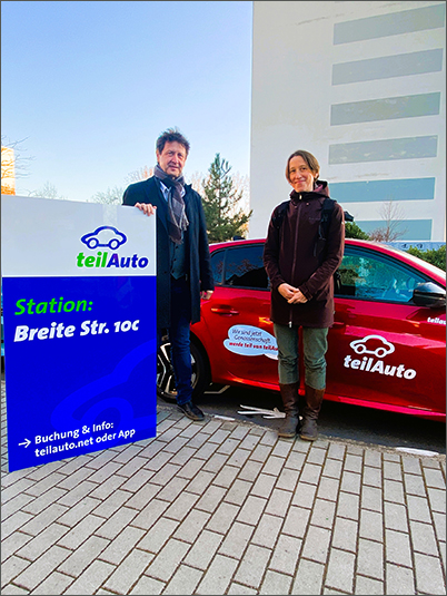 Olaf Lier Fachbereichsleiter Ordnungswesen der Stadt Coswig und Antje Böttcher vom Verein Verkehrswende in Kleinen Städten e.V.